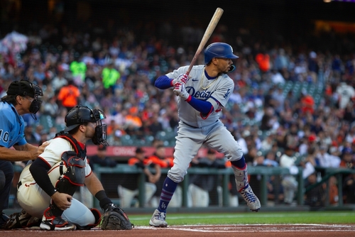 MLB Backtracks—Faith Put On Ice